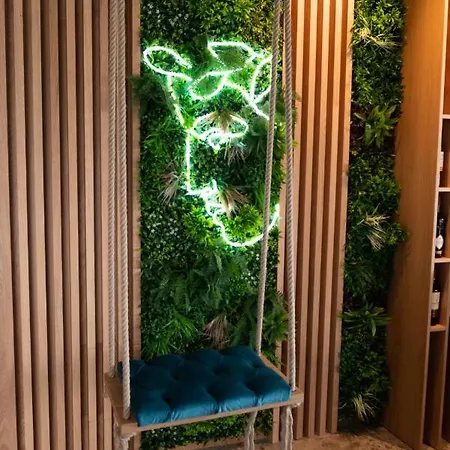 Hotel Gracian Сремска Митровица Екстериор снимка