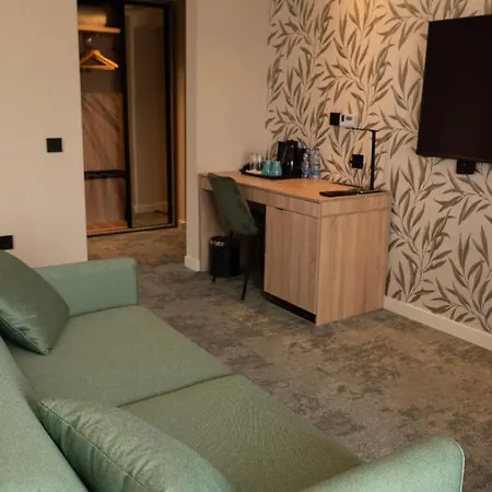 Hotel Gracian Сремска Митровица Екстериор снимка
