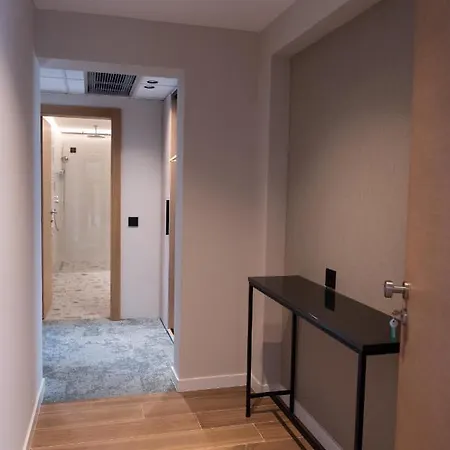 Hotel Gracian Сремска Митровица Екстериор снимка