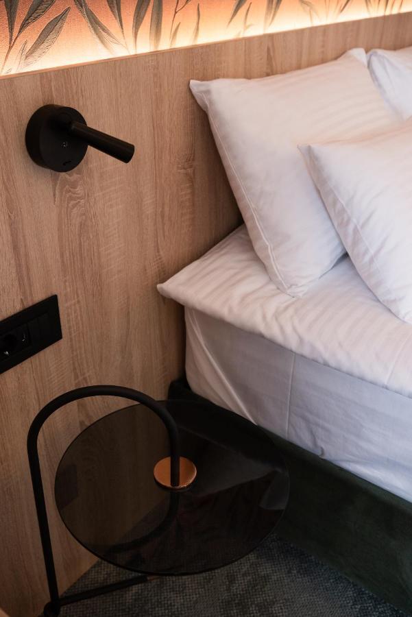 Gracian Aparthotel *