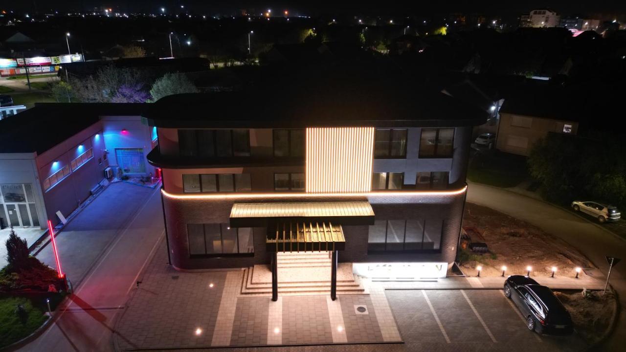 Gracian Aparthotel