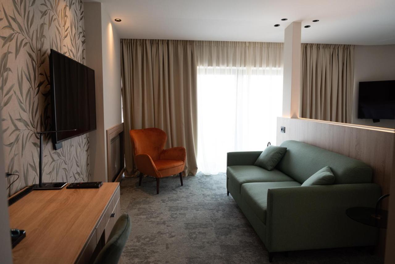 Aparthotel Gracian