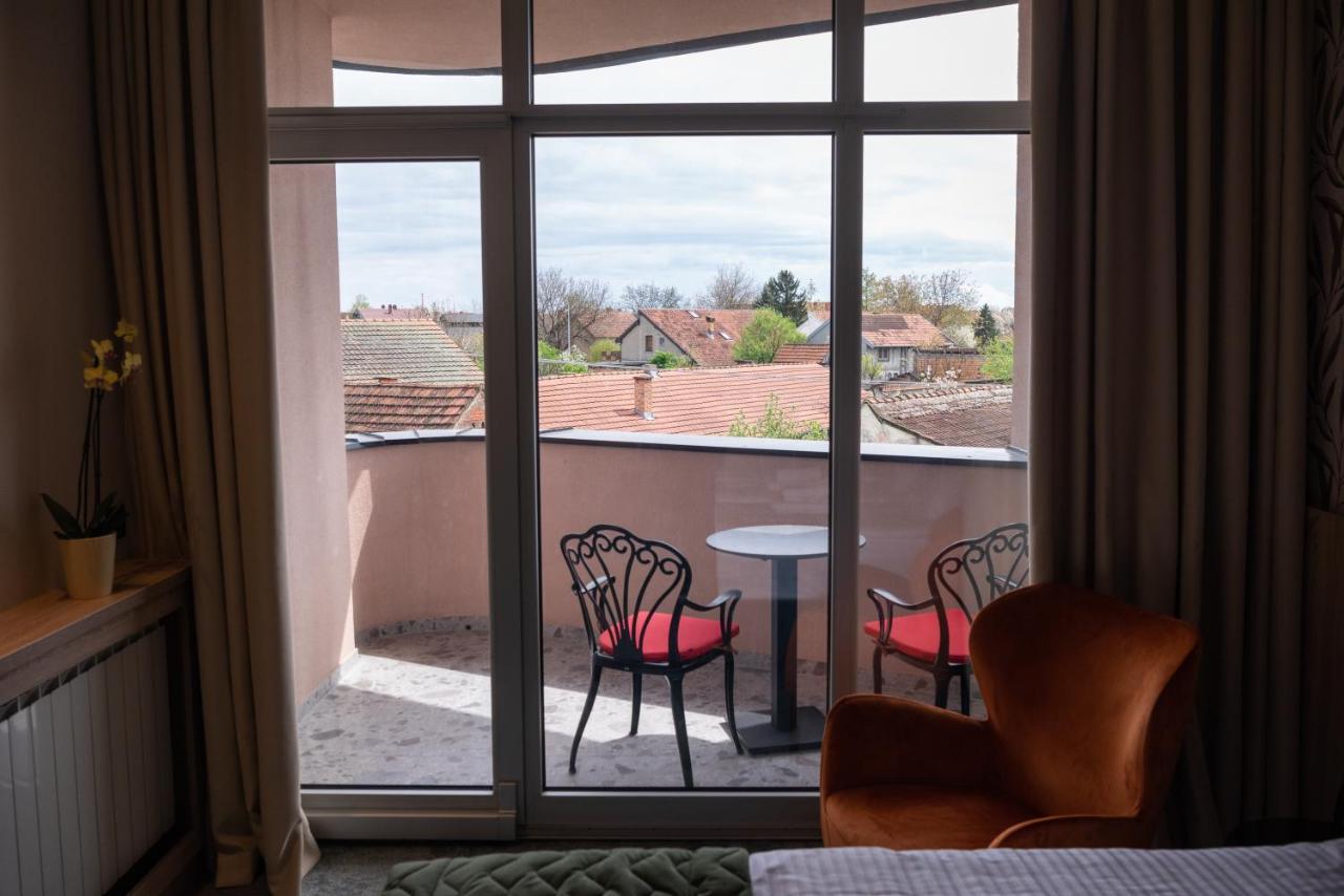 Aparthotel Gracian *
